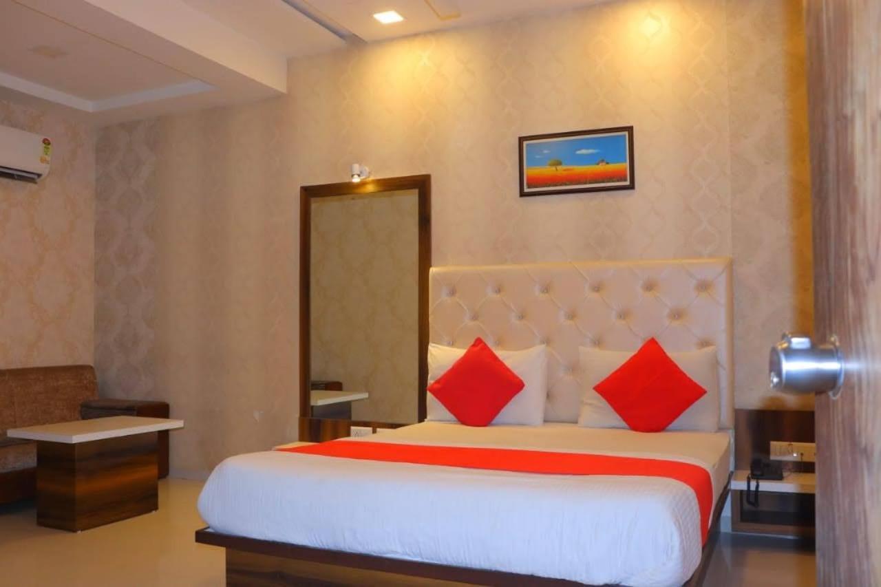 Landmark Hotel